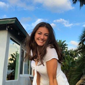 Meet your Posher, Alyssa